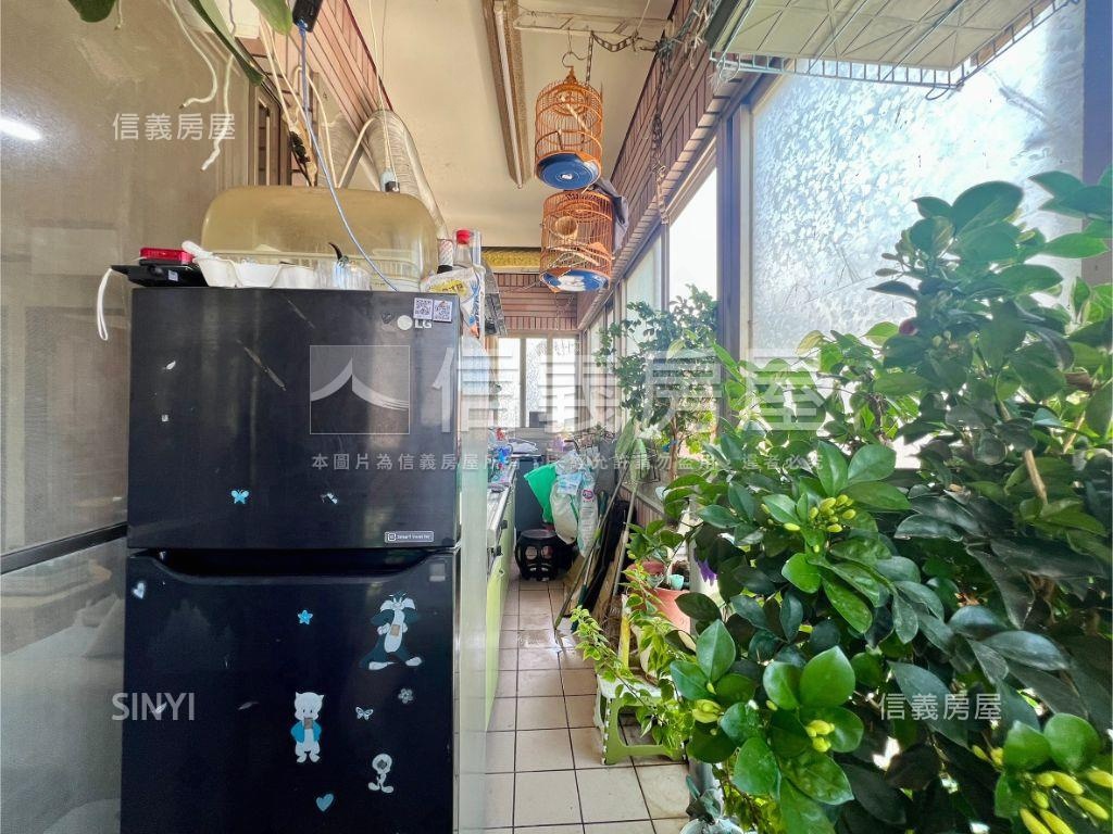 升官發財地中海兩房房屋室內格局與周邊環境