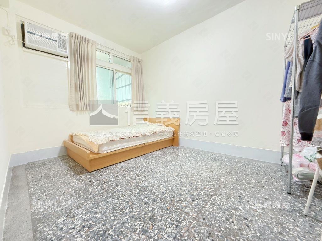 三民大面寬孝親房透天房屋室內格局與周邊環境
