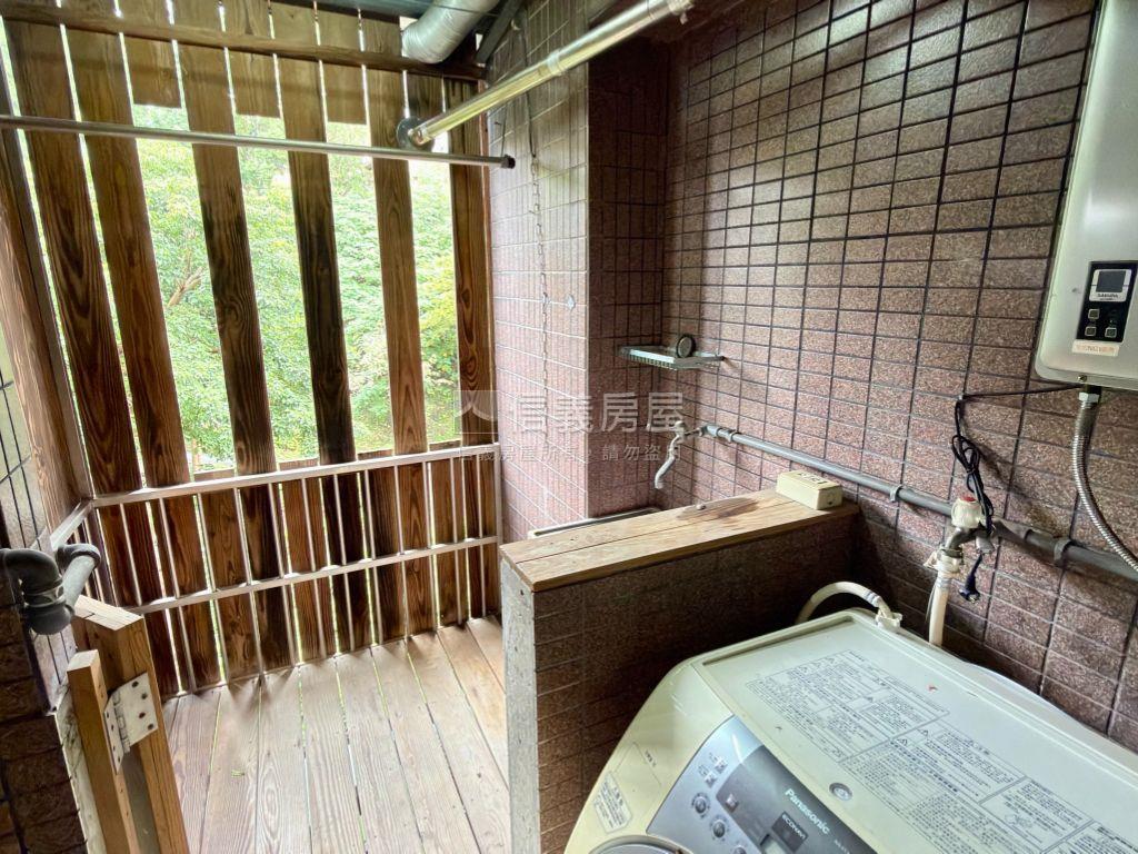 興隆公園旁二房二衛附車位房屋室內格局與周邊環境