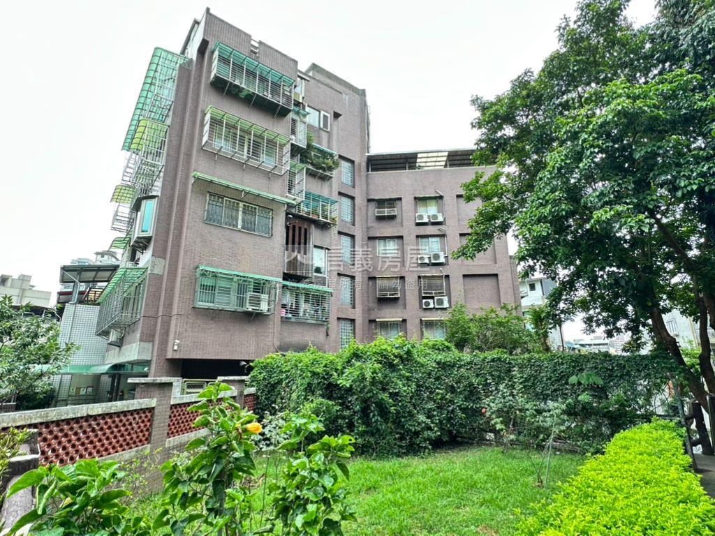 興隆公園旁二房二衛附車位房屋室內格局與周邊環境