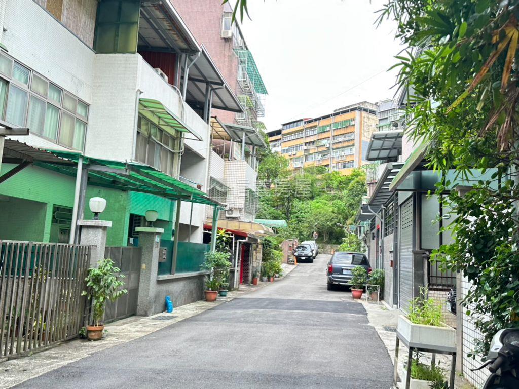 興隆公園旁二房二衛附車位房屋室內格局與周邊環境