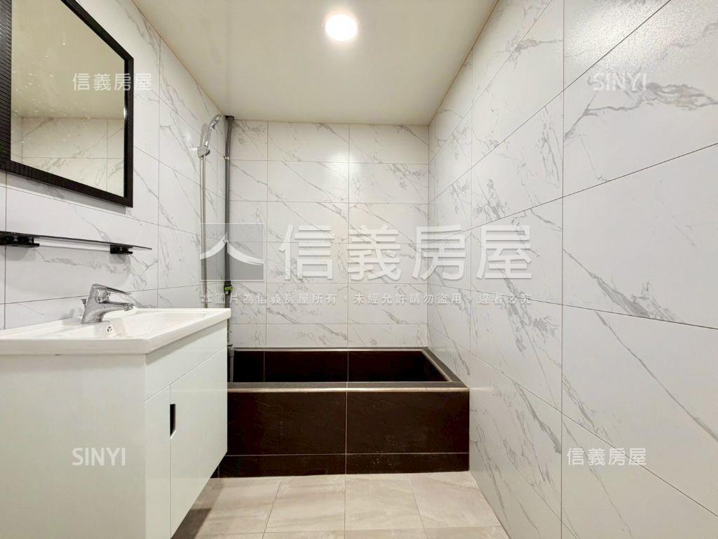 全新裝潢貴園電梯美廈房屋室內格局與周邊環境