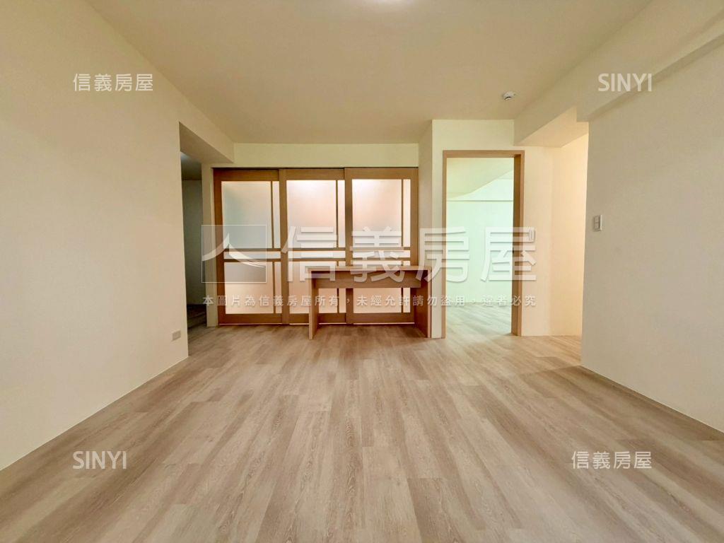 全新裝潢貴園電梯美廈房屋室內格局與周邊環境