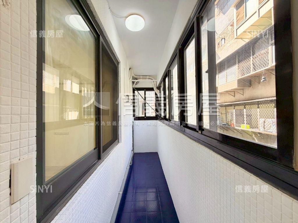 全新裝潢貴園電梯美廈房屋室內格局與周邊環境