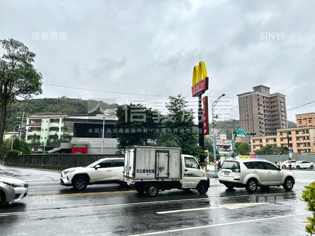 龜山次頂樓低總價公寓房屋室內格局與周邊環境