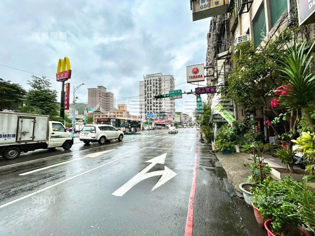 龜山次頂樓低總價公寓房屋室內格局與周邊環境