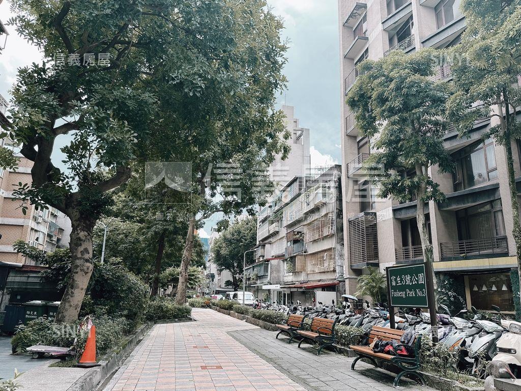 市府商圈正忠總部透天房屋室內格局與周邊環境
