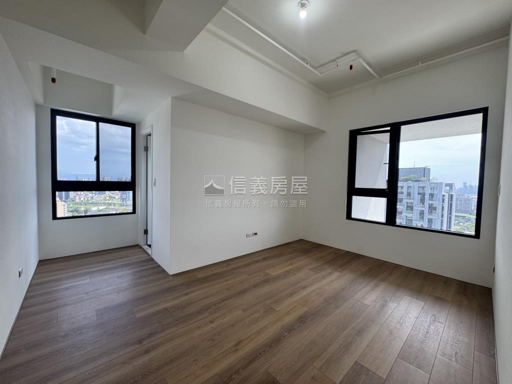 ＴＨＥ精銳｜高樓雙平車房屋室內格局與周邊環境