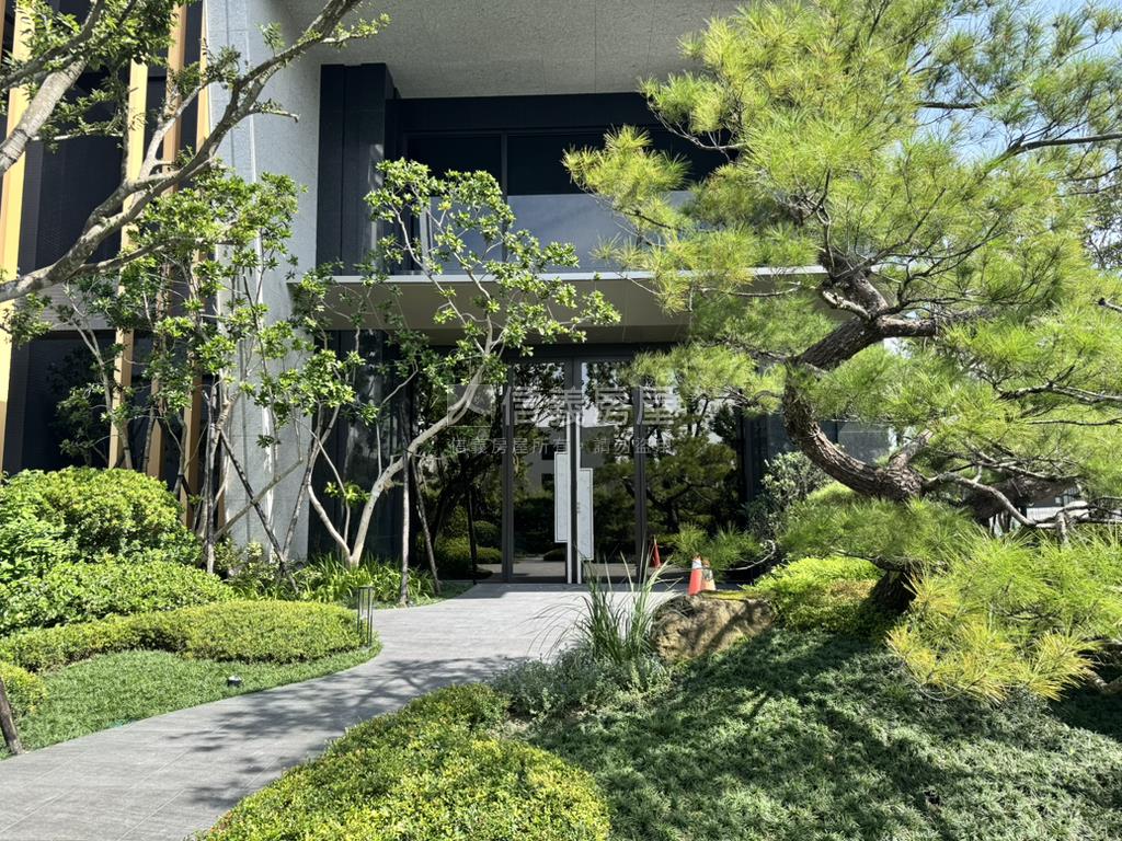 ＴＨＥ精銳｜高樓雙平車房屋室內格局與周邊環境
