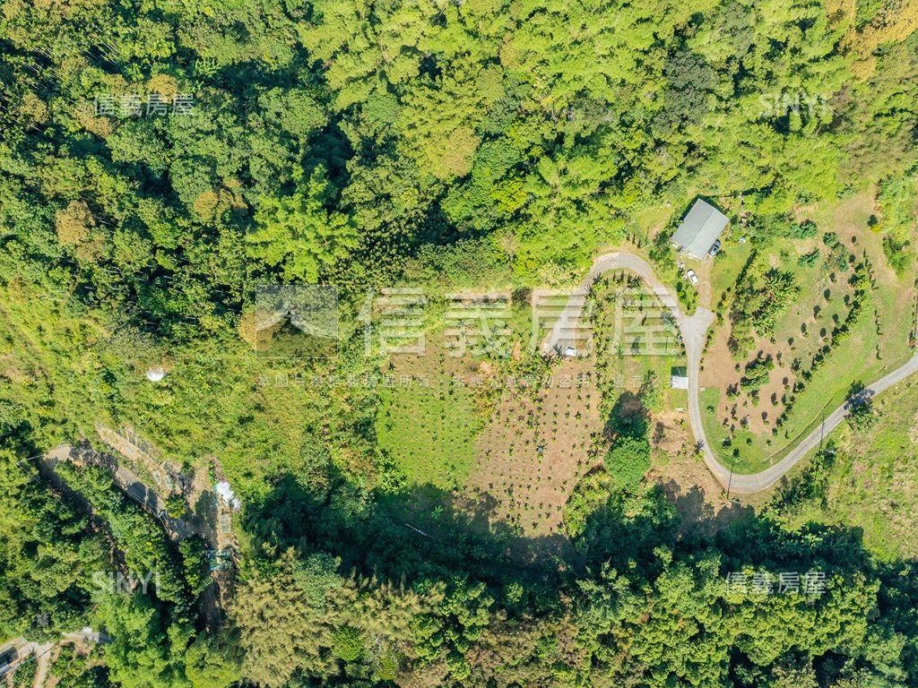 南投中寮土地Ｂ適露營區房屋室內格局與周邊環境