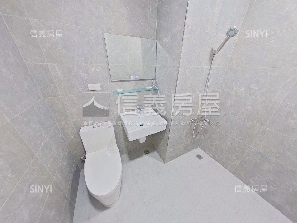 出門到輕軌採光四房車位房屋室內格局與周邊環境