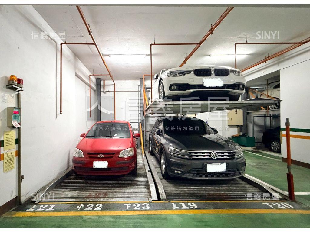 捷運舒適美宅２房平移車位房屋室內格局與周邊環境