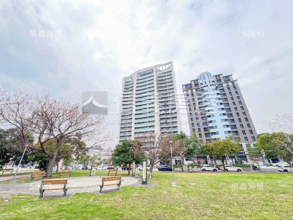 時代英倫大廈雙平面車位房屋室內格局與周邊環境