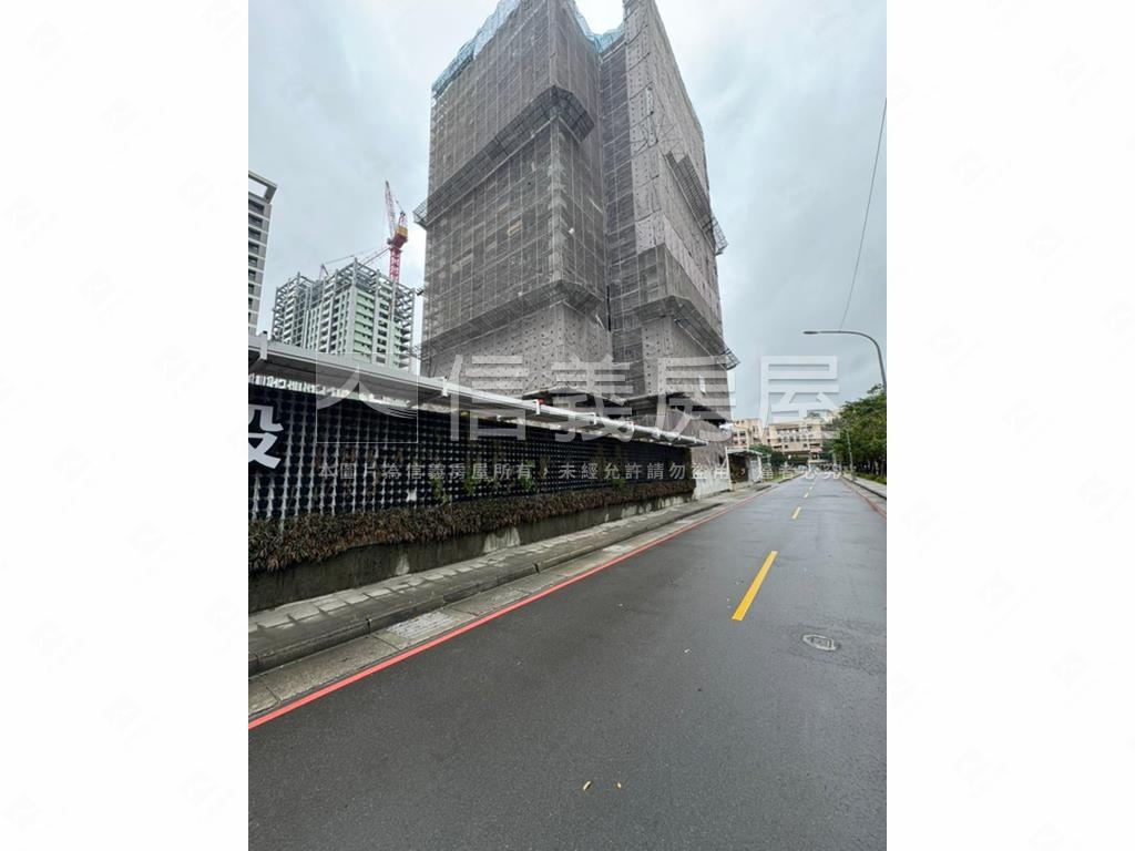 鼎實唯我兩房兩衛浴房屋室內格局與周邊環境