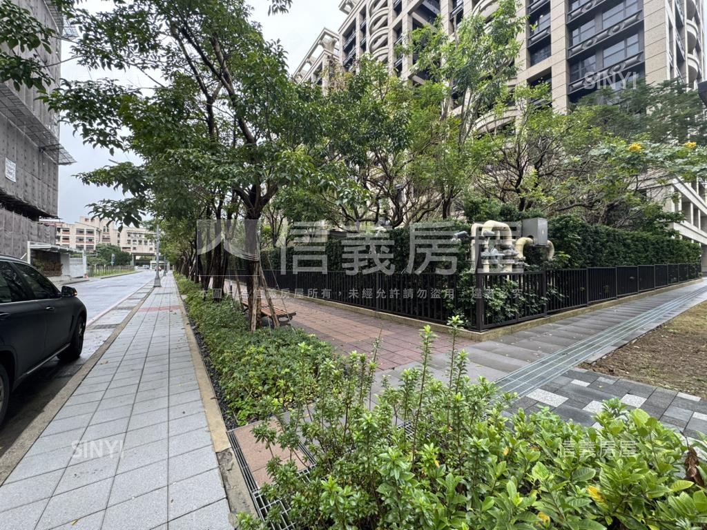 鼎實唯我兩房兩衛浴房屋室內格局與周邊環境