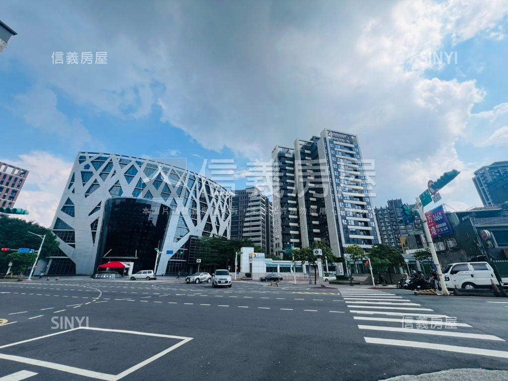 專任大直站旁金店面房屋室內格局與周邊環境
