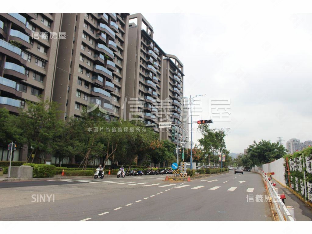 興願景河岸兩房房屋室內格局與周邊環境