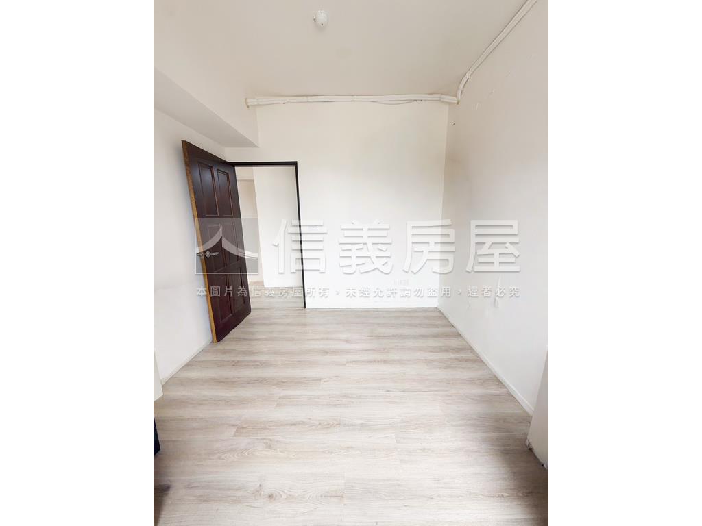 興願景河岸兩房房屋室內格局與周邊環境