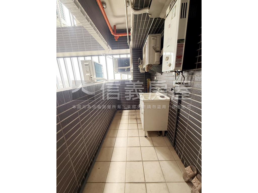 興願景河岸兩房房屋室內格局與周邊環境