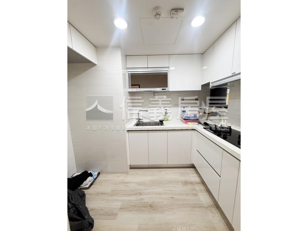 興願景河岸兩房房屋室內格局與周邊環境