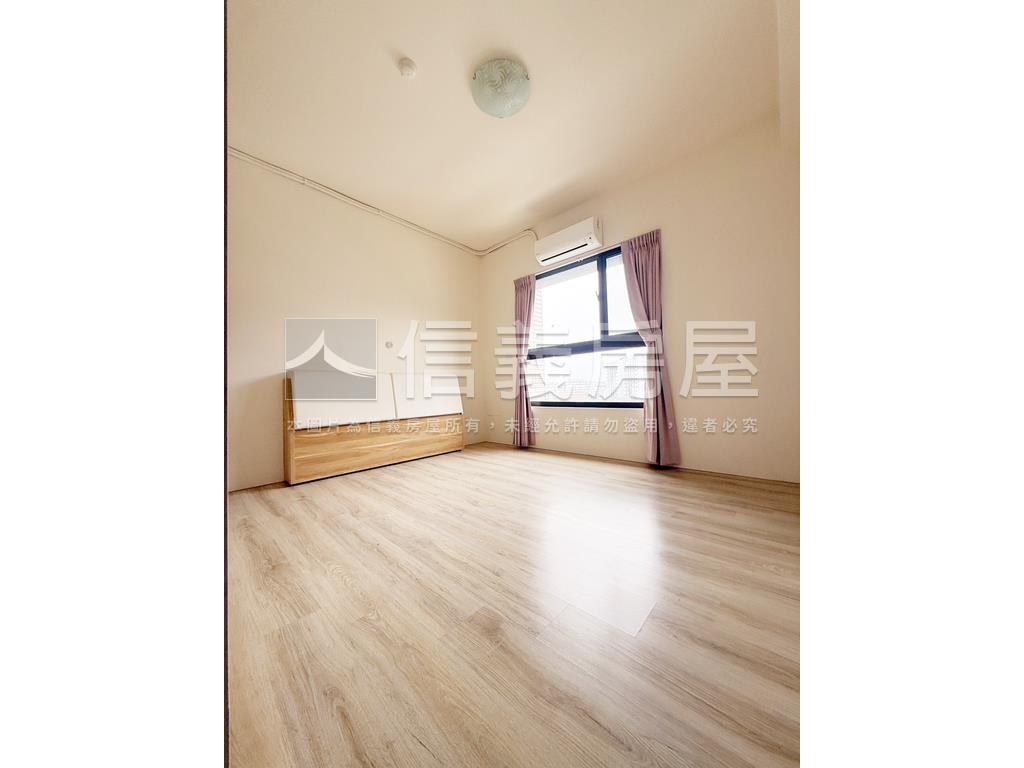 興願景河岸兩房房屋室內格局與周邊環境