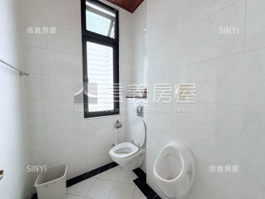 東區公園旁臨路大器雙車墅房屋室內格局與周邊環境