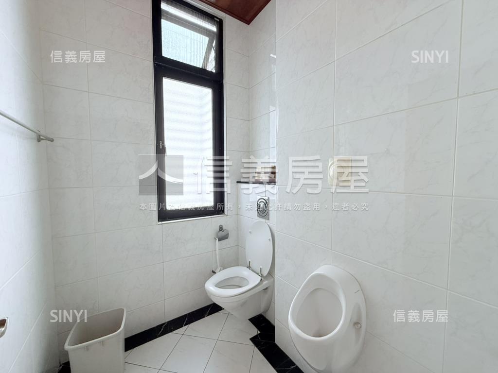 東區公園旁臨路大器雙車墅房屋室內格局與周邊環境