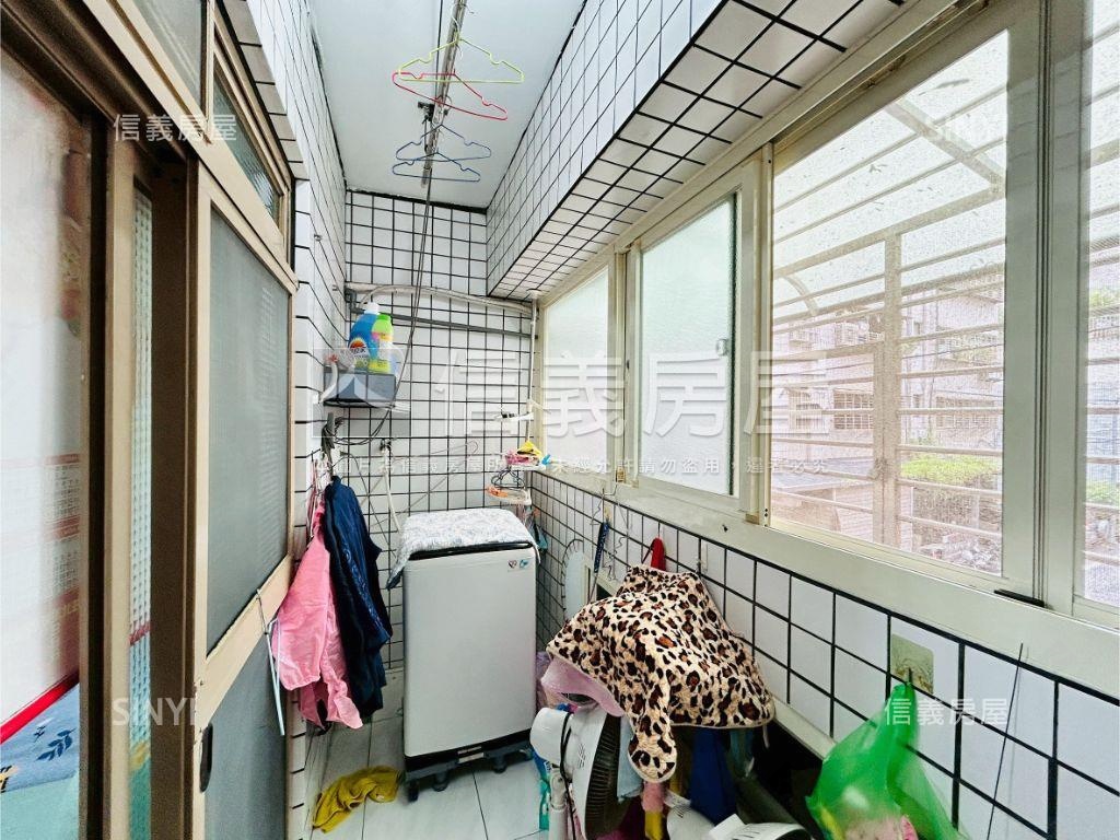 佳瑪商場＊空間大三房車位房屋室內格局與周邊環境