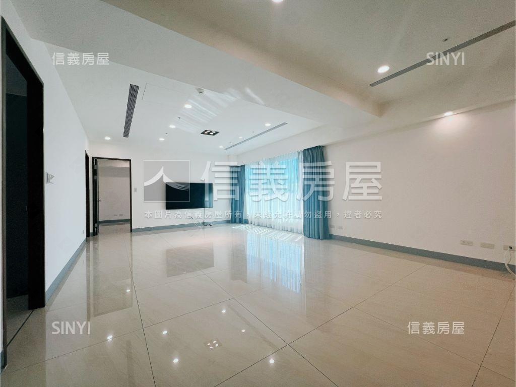 世紀館三房高樓稀有釋出房屋室內格局與周邊環境