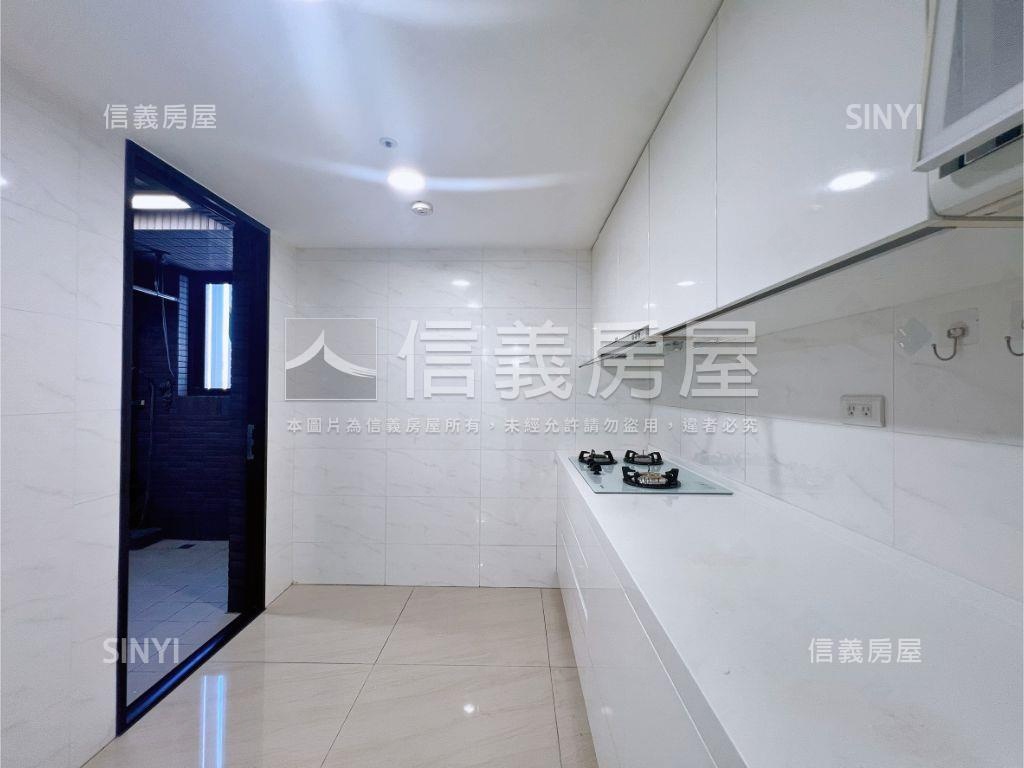 世紀館三房高樓稀有釋出房屋室內格局與周邊環境