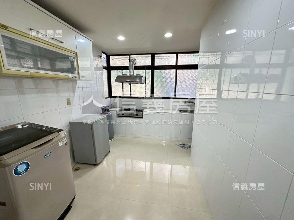 新店高中旁漂亮公寓房屋室內格局與周邊環境