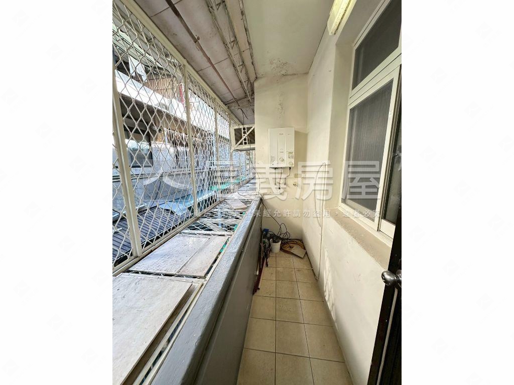 新店高中旁漂亮公寓房屋室內格局與周邊環境