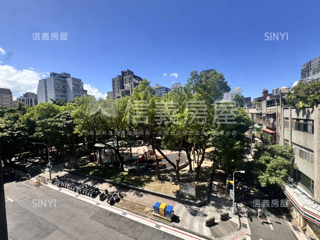 正面公園邊間捷運華廈房屋室內格局與周邊環境