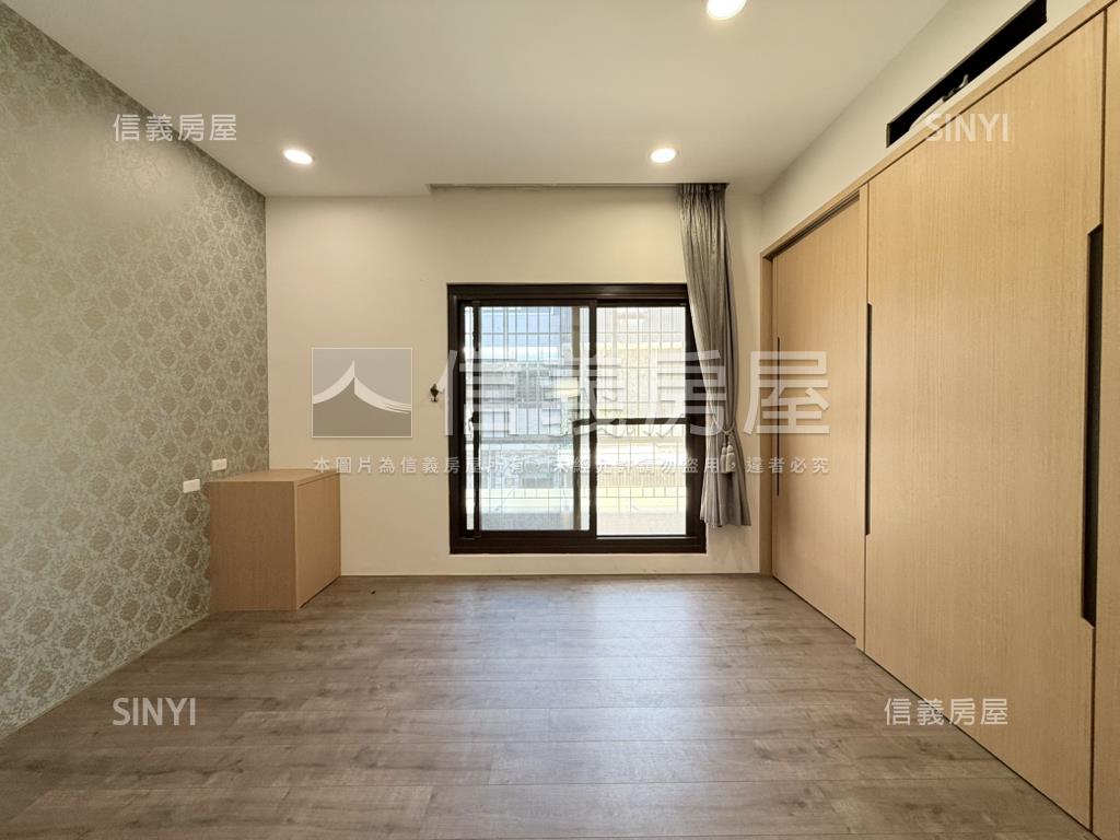 東區府連路臨路透天房屋室內格局與周邊環境