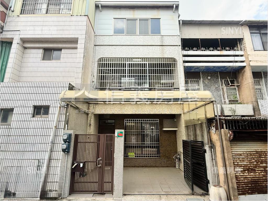 東區府連路臨路透天房屋室內格局與周邊環境