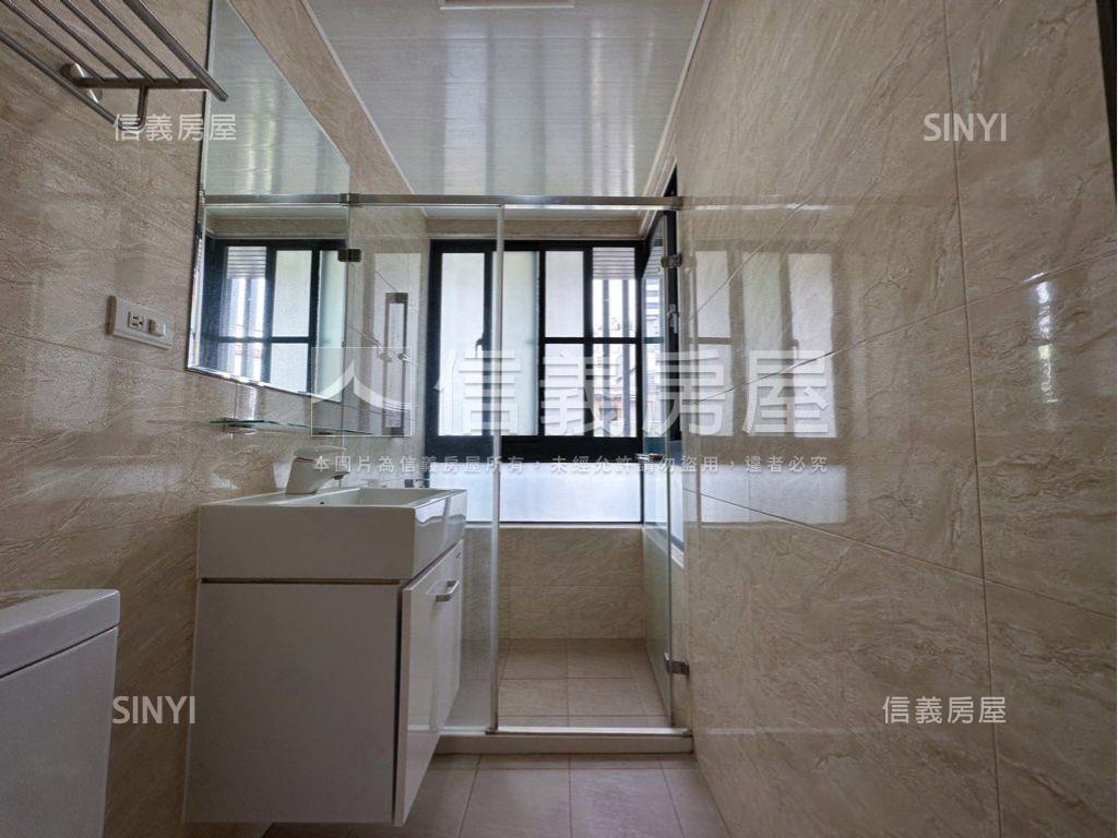 近鼎中商圈雙衛浴２房房屋室內格局與周邊環境