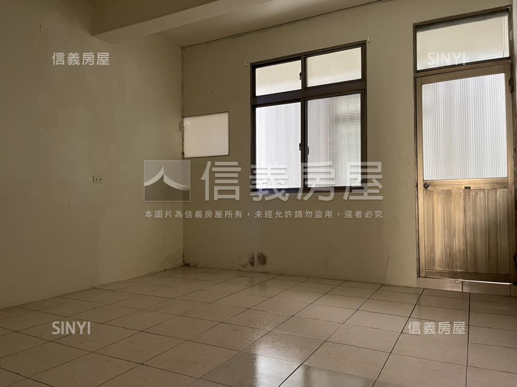 近中彰邊間騎樓透天房屋室內格局與周邊環境