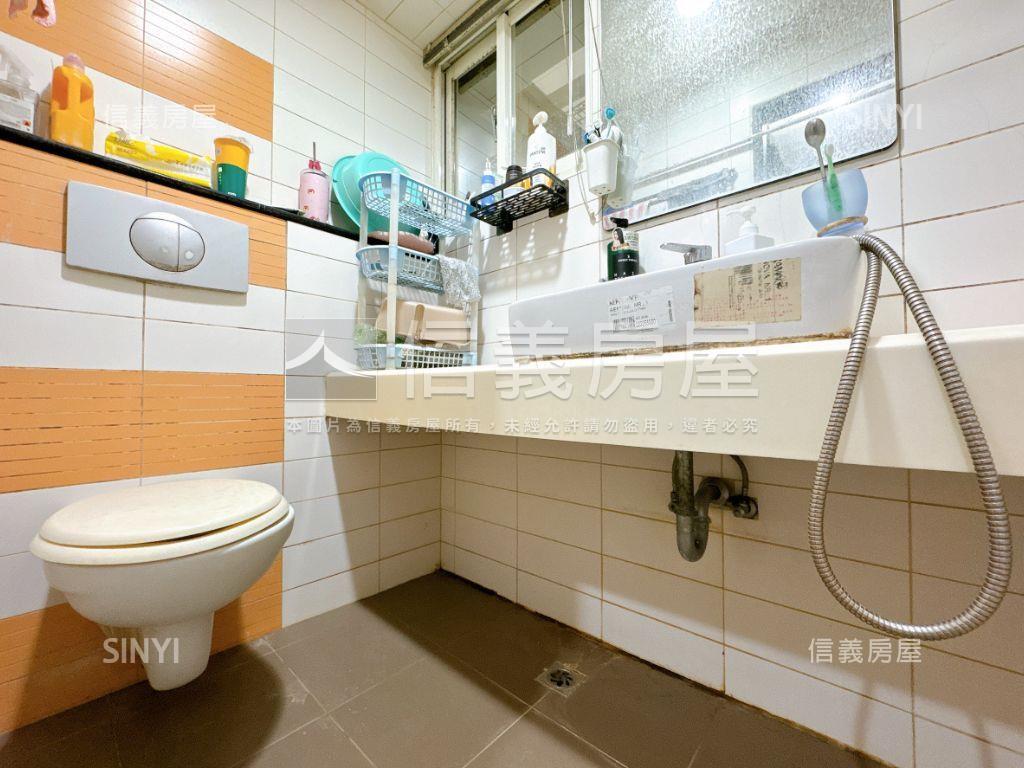 皇昱綠尊近快速道路美透天房屋室內格局與周邊環境