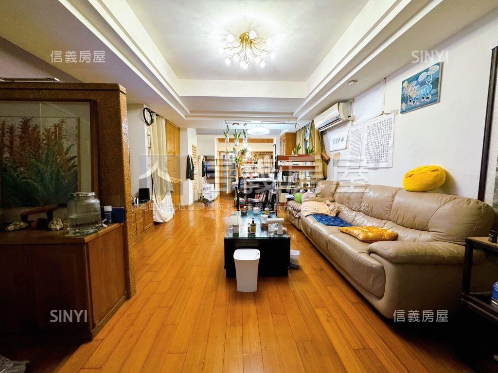 伯爵五代下疊溫馨宅房屋室內格局與周邊環境