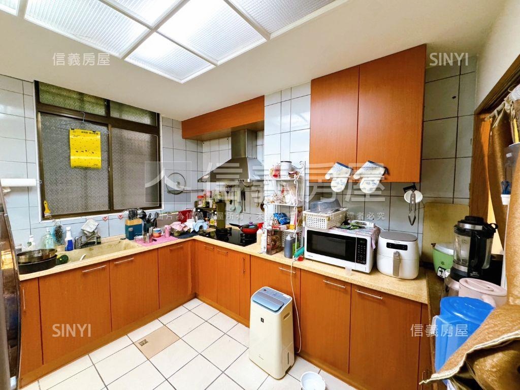 伯爵五代下疊溫馨宅房屋室內格局與周邊環境