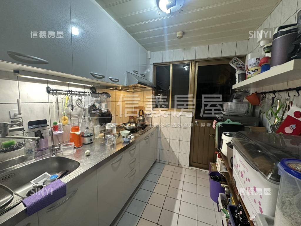 敦煌庭園３房平車房屋室內格局與周邊環境