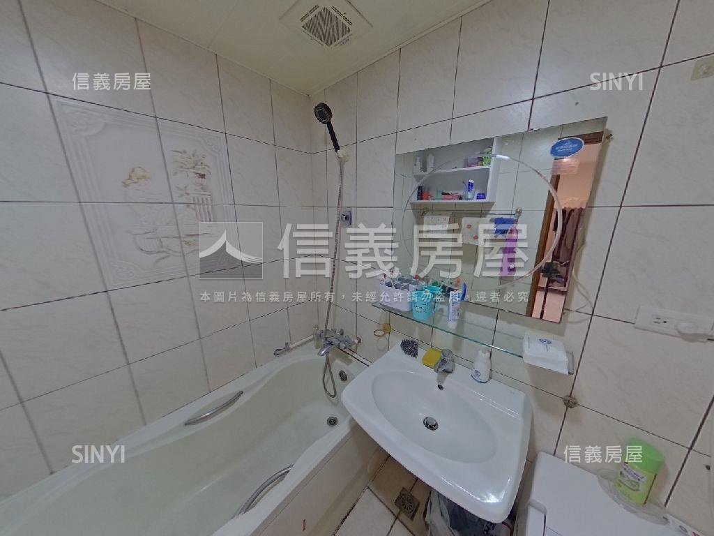 中流砥柱☘溫哥華經典四房房屋室內格局與周邊環境