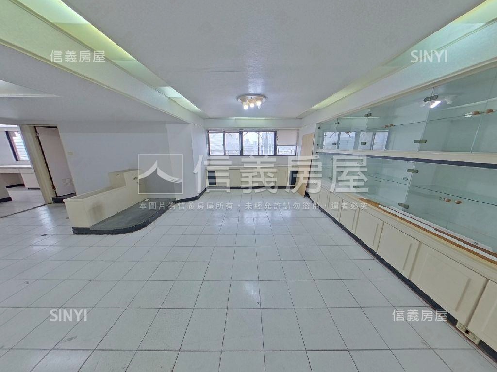 榮星高樓明亮邊間三房房屋室內格局與周邊環境