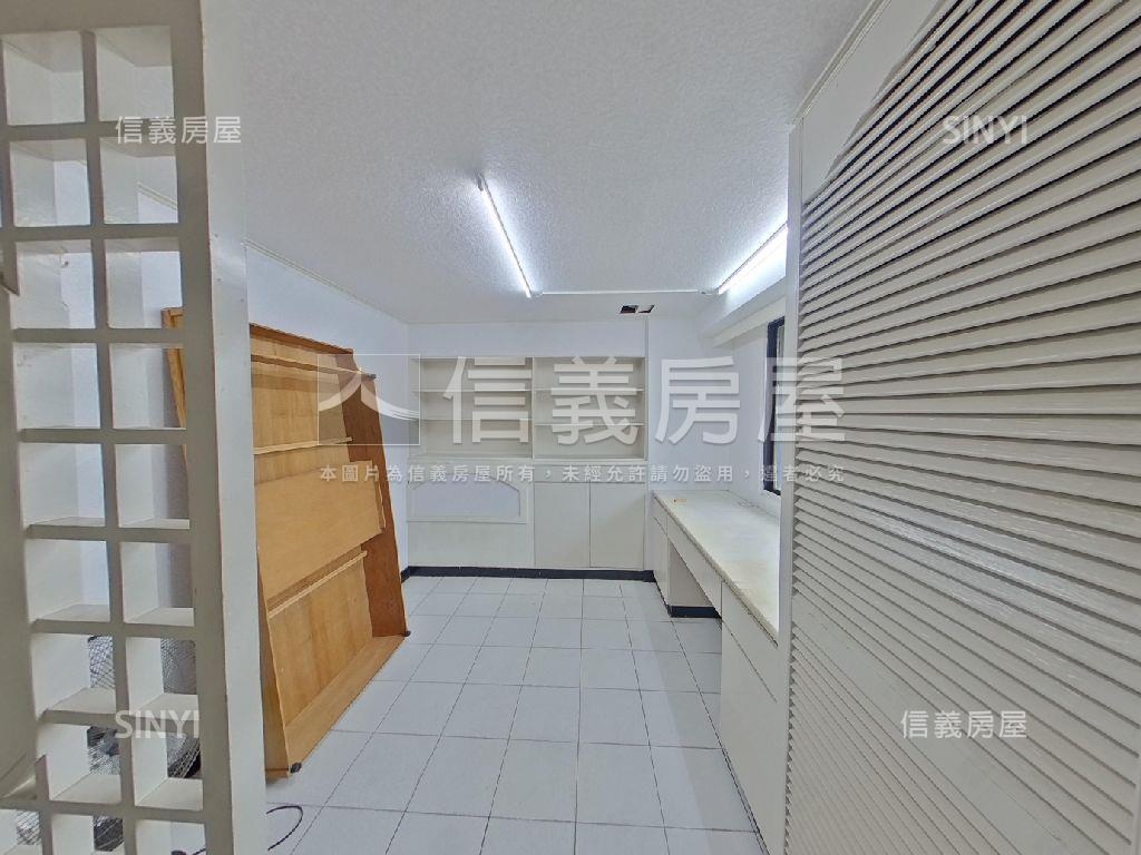 榮星高樓明亮邊間三房房屋室內格局與周邊環境