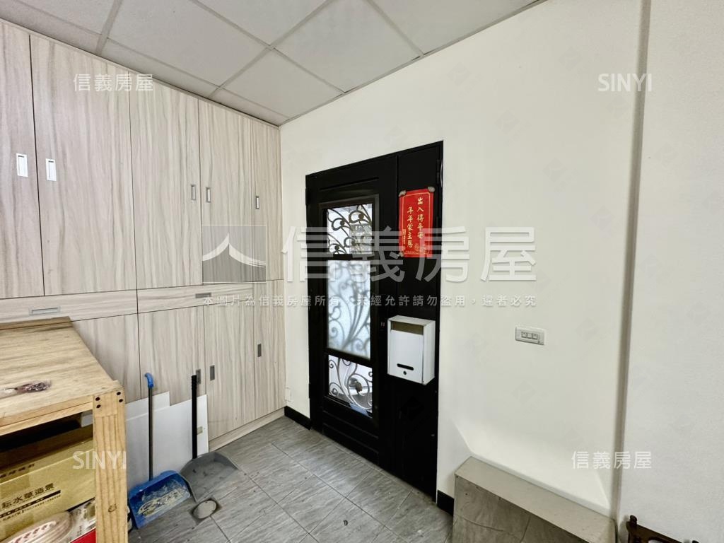 龍井藝術街邊間臨路透天房屋室內格局與周邊環境