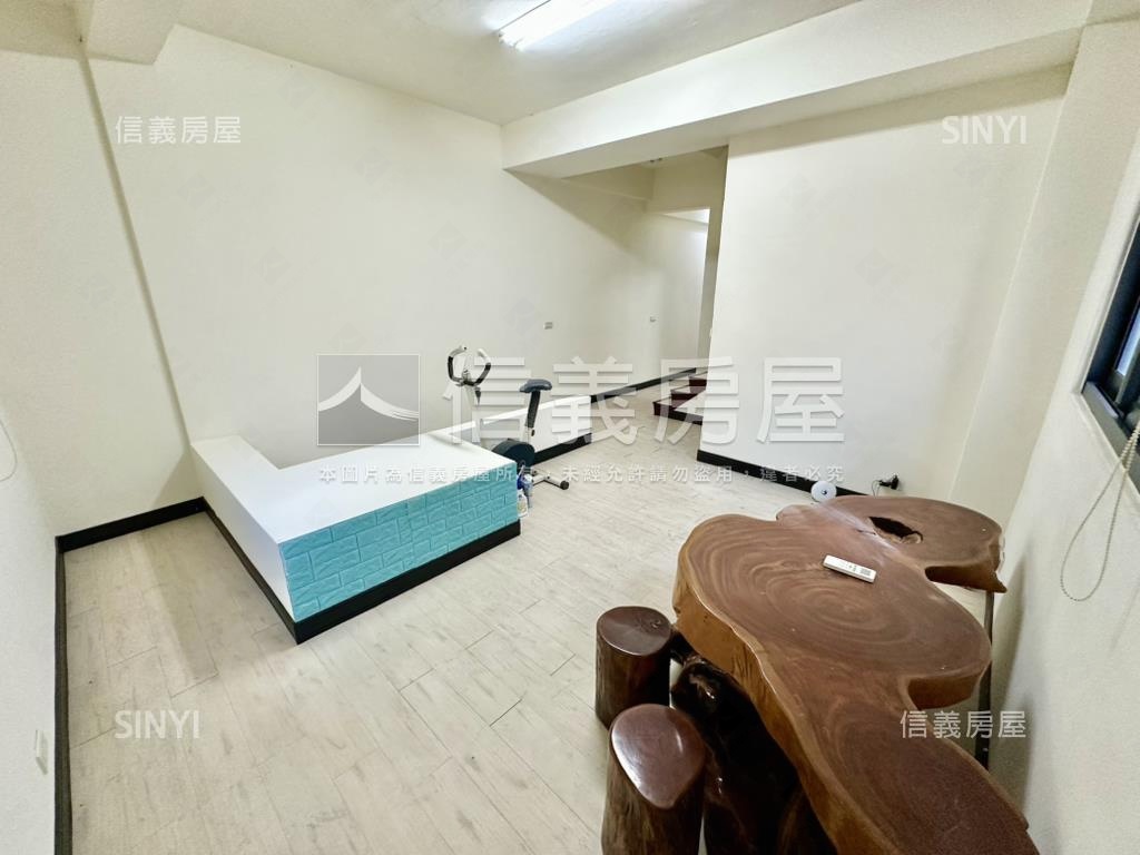 龍井藝術街邊間臨路透天房屋室內格局與周邊環境