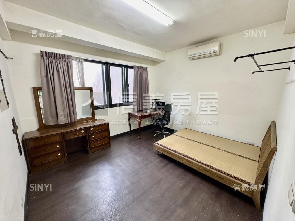 龍井藝術街邊間臨路透天房屋室內格局與周邊環境