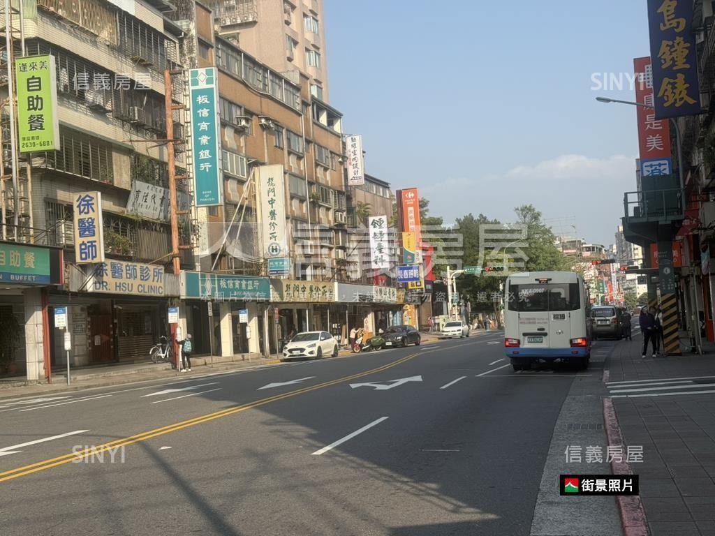 稀有＊大土持＊家樂福店面房屋室內格局與周邊環境