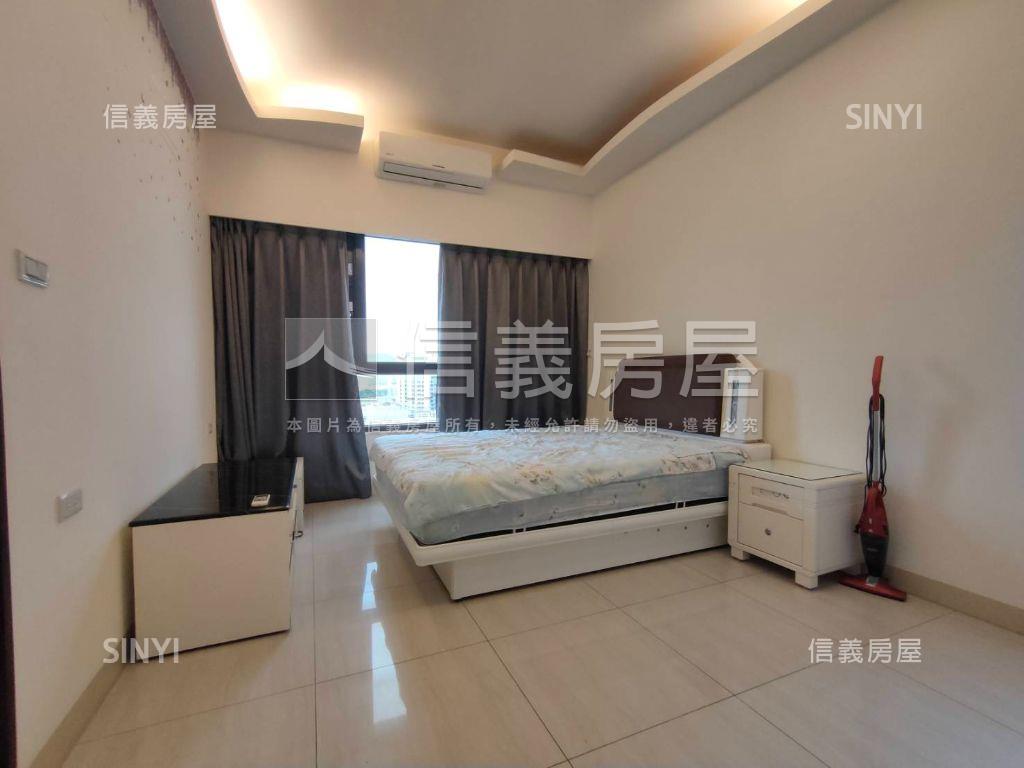 遠眺山景鉑悅兩房車位房屋室內格局與周邊環境