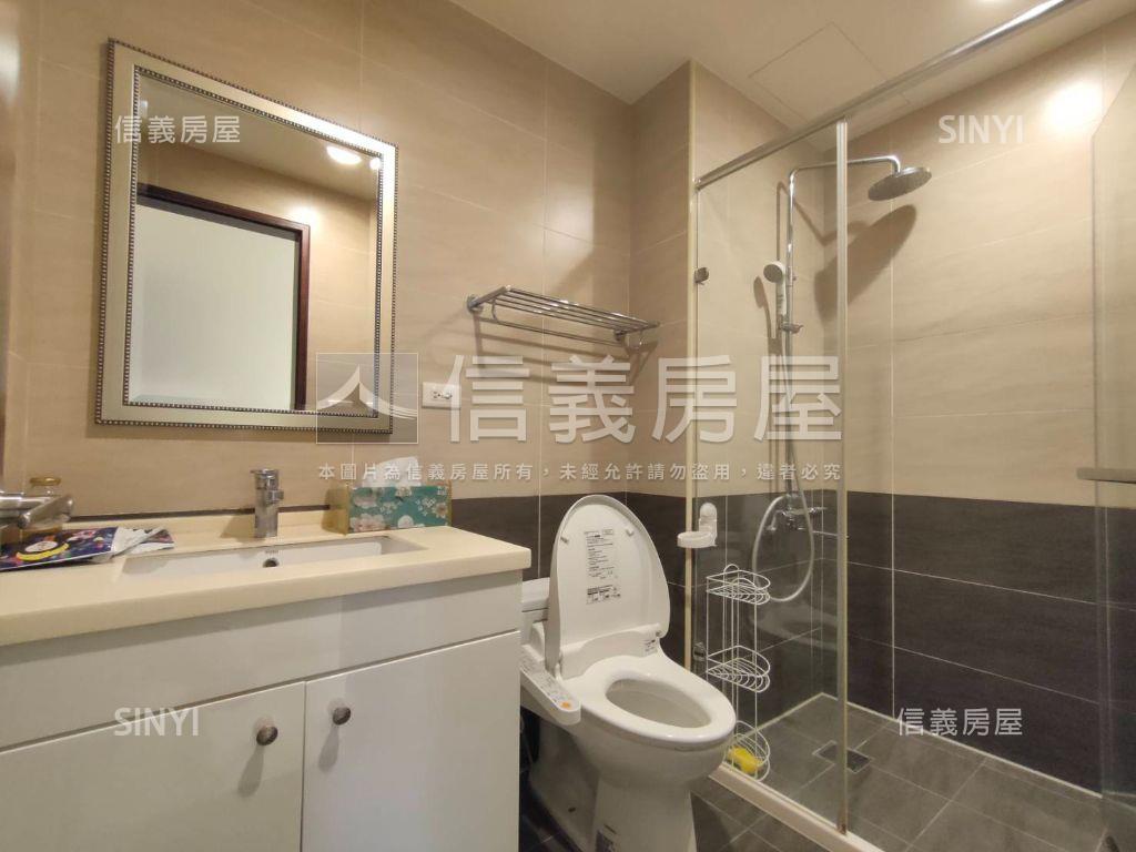 遠眺山景鉑悅兩房車位房屋室內格局與周邊環境